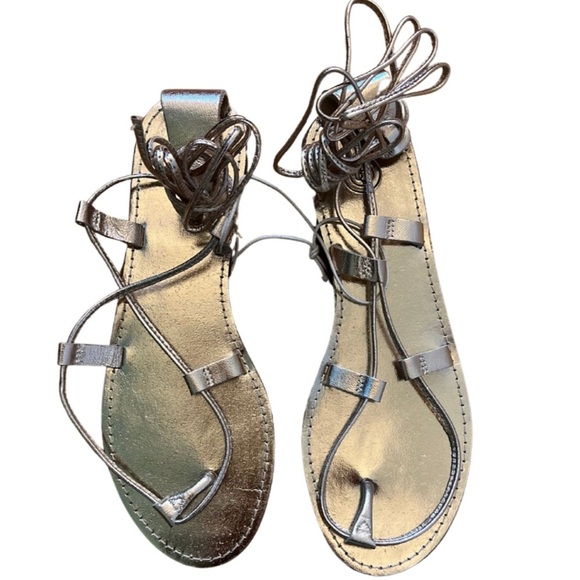 UO STRAPPY sandals NWT 7 - Picture 1 of 4
